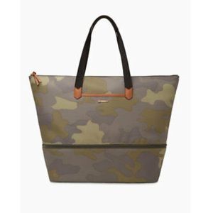 Stella & Dot Camo Day Tripper